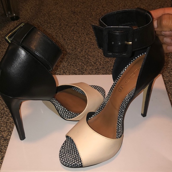 Aldo Open Toe Heels - Picture 3 of 5